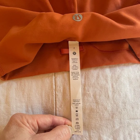 New Without Tags LuluLemon Wunder Train High-Rise Short Size 2 - Picture 6 of 6